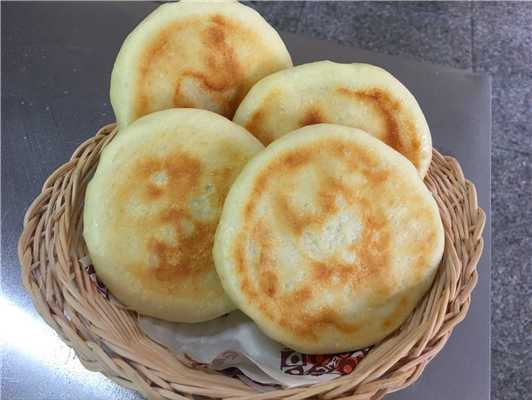魅力小吃培訓(xùn)學(xué)員肉夾饃學(xué)員實(shí)操作品現(xiàn)場(chǎng)案例